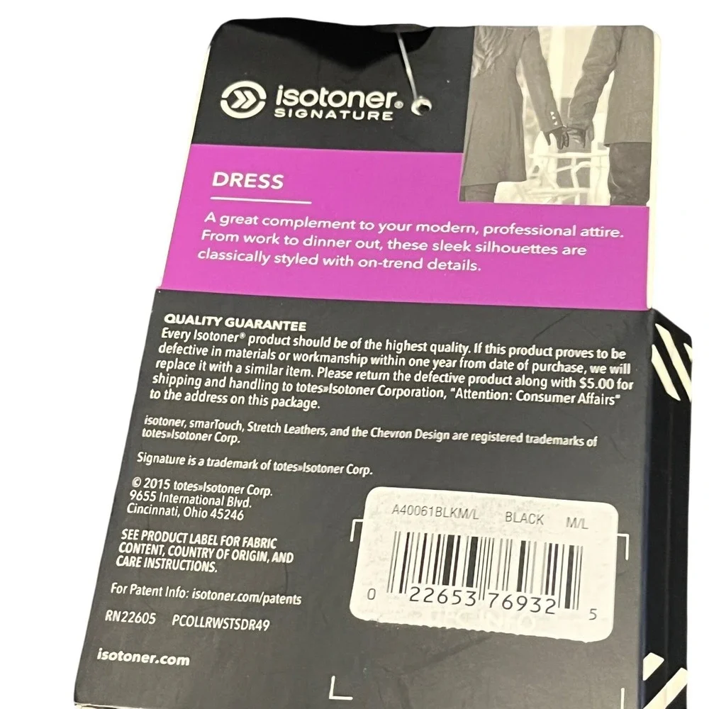 Isotoner Signature Women Black Leather SmarTouch Dress Gloves Silver Bar M/L NEW - Picture 3 of 3